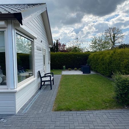 Bungalow Scheldezicht In Zeeland Dicht Bij Zee Scherpenisse Екстер'єр фото