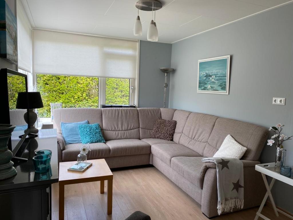 Bungalow Scheldezicht In Zeeland Dicht Bij Zee Scherpenisse Екстер'єр фото