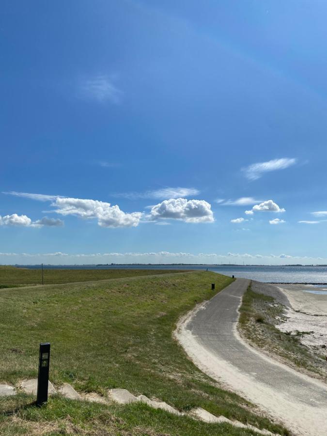 Bungalow Scheldezicht In Zeeland Dicht Bij Zee Scherpenisse Екстер'єр фото